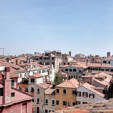 Ca' Badoer Attic Апартаменты *