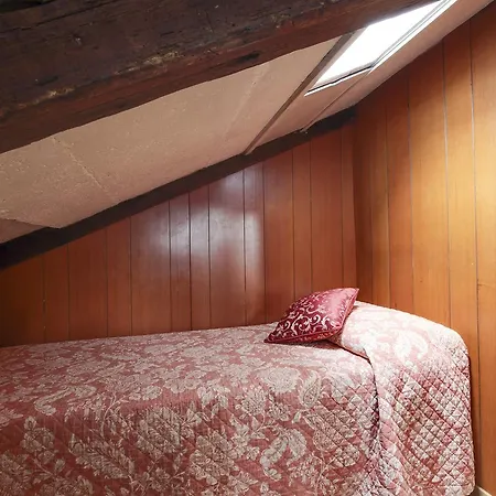 Ca' Badoer Attic Apartamento