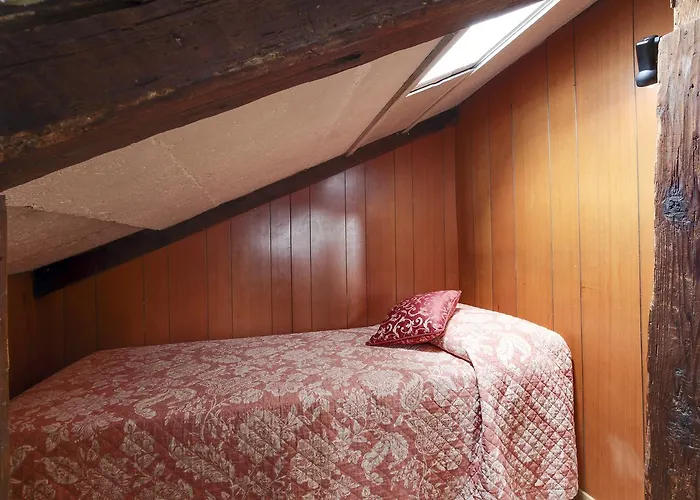 Ca' Badoer Attic 公寓