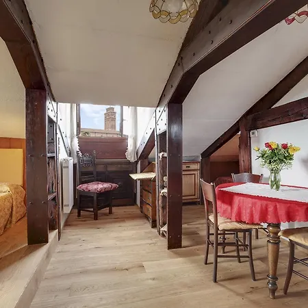 Ca' Badoer Attic شقة البندقية